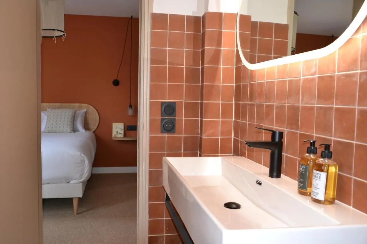 Hotel La Garrigue & Bar Piscine Venasque