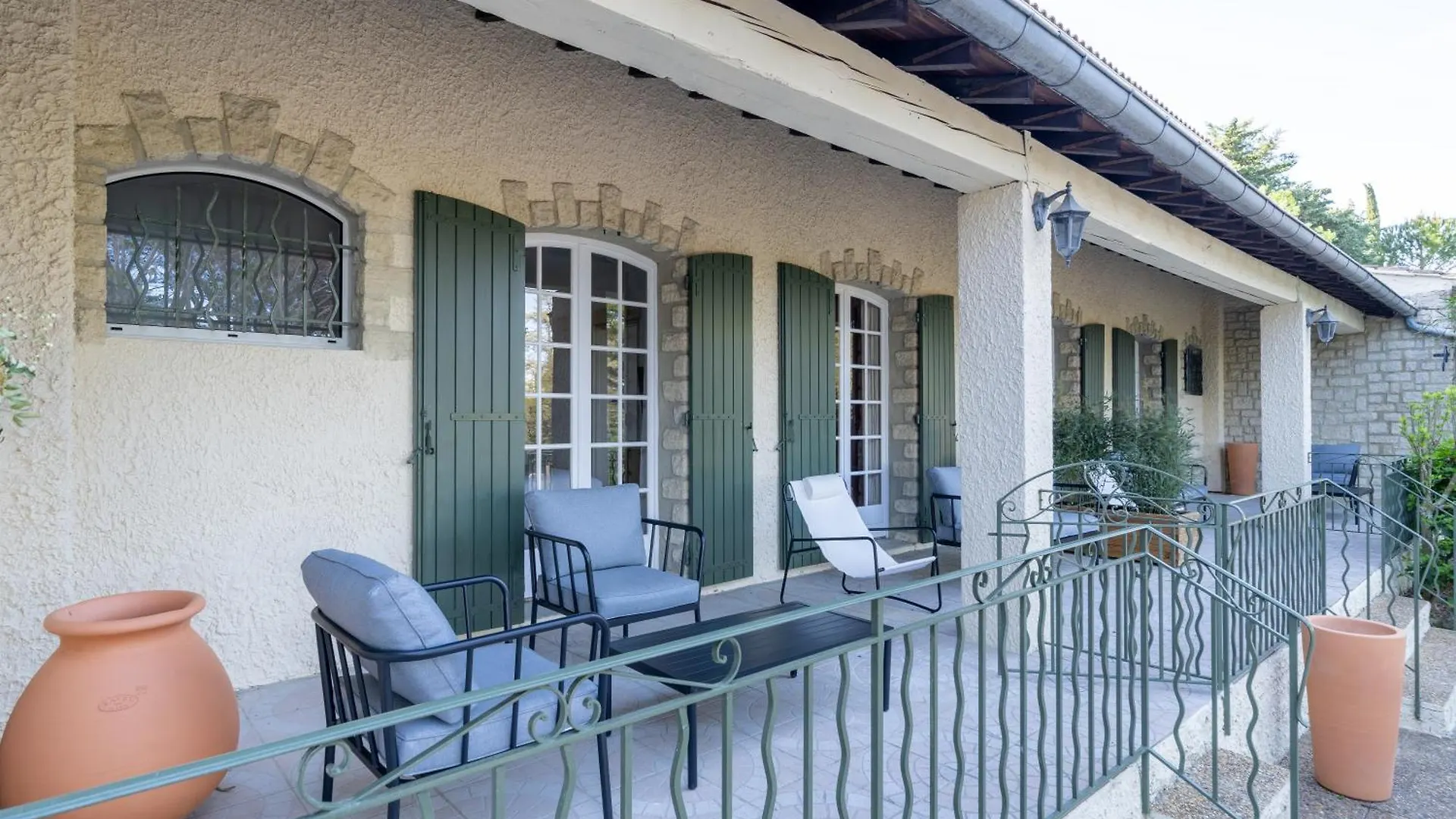 Hotel La Garrigue & Bar Piscine Венаск